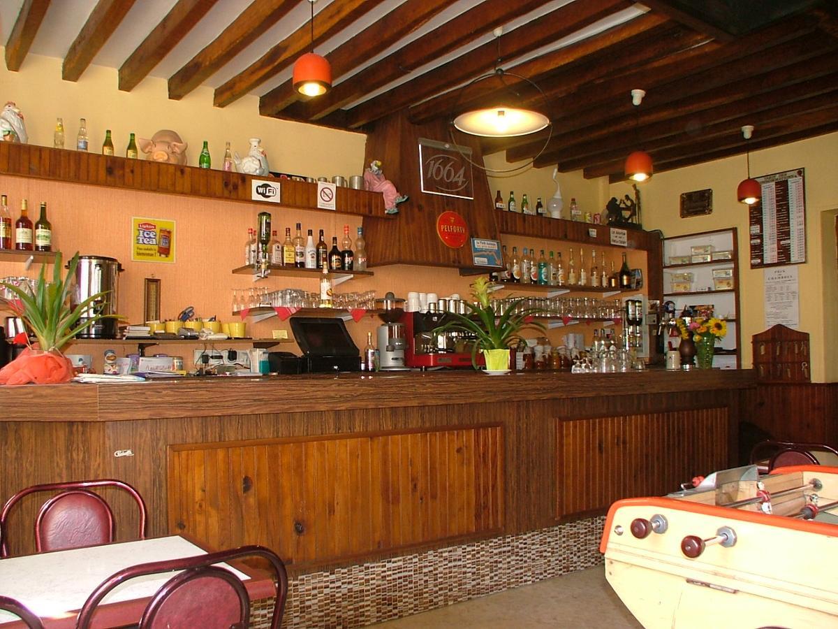 Hotel De La Place Germigny-des-Prés 외부 사진
